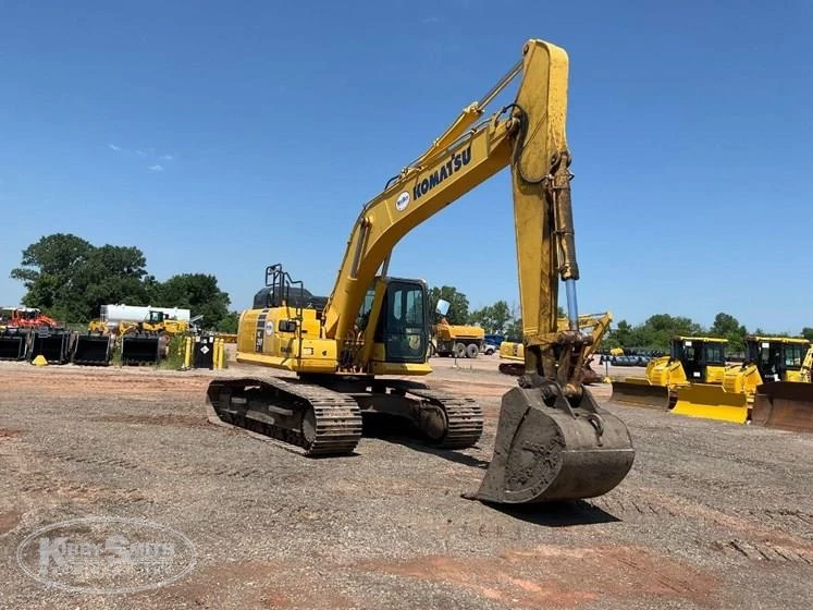 Used Komatsu in yard